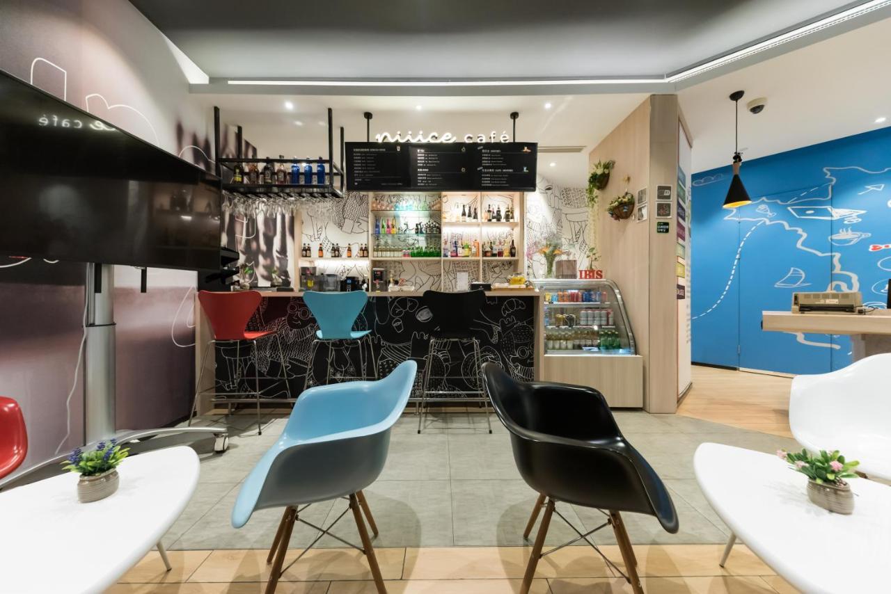 Ibis Shanghai Changshou Road Hotel Экстерьер фото