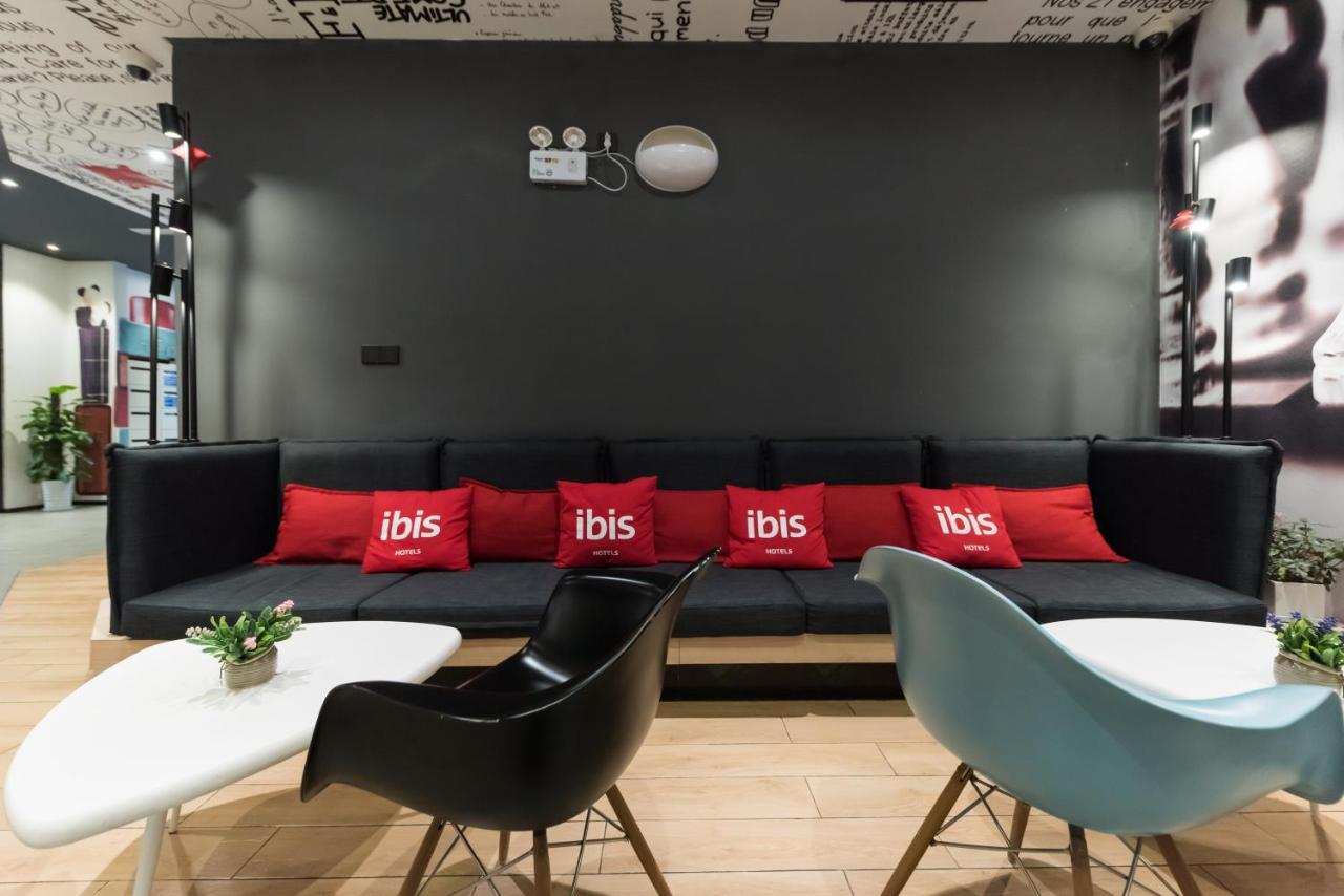 Ibis Shanghai Changshou Road Hotel Экстерьер фото