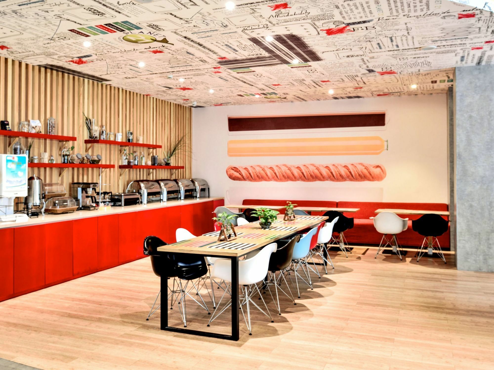 Ibis Shanghai Changshou Road Hotel Экстерьер фото